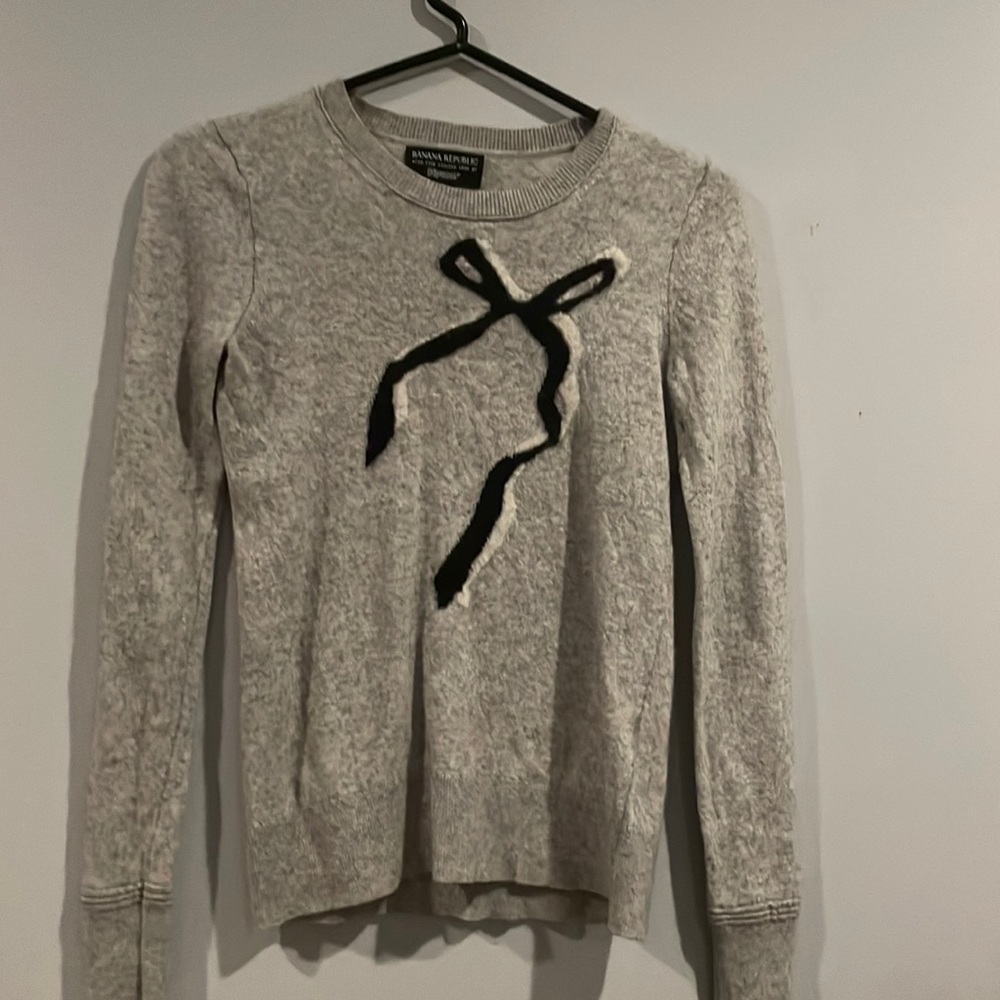 adorable sweater with bow!